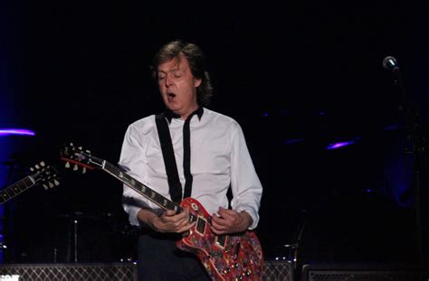 Paul Mccartney Em Goi Nia Show Da Turn Out There Do Ex Be Flickr