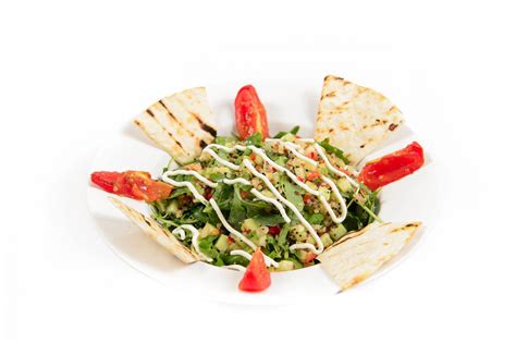 Salata Cu Quinoa Souvlaki Bar