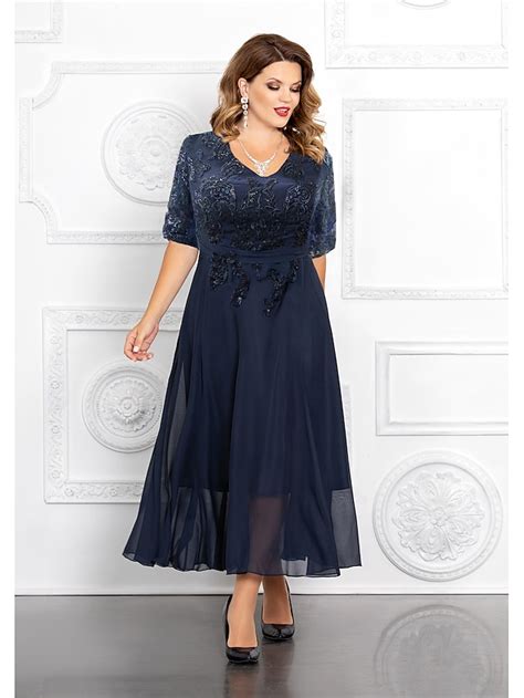 A Line Mother Of The Bride Dress Elegant Plus Size V Neck Ankle Length