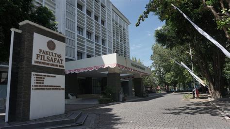 Mayoritas Mahasiswa Baru Fakultas Filsafat Terima Beasiswa Dan Subsidi