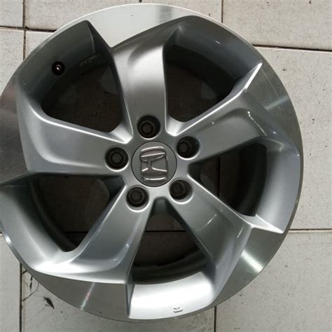 Jual Velg Mobil Bekas Ring 17 Standard OEM Honda HRV R17 PCD 5x114 3