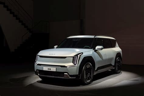 Kia Unveils Ev5 Electric Suv Concept Another Ev With Space For Swivel