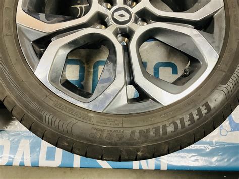 Velgen Renault Captur Velg Inch Banden M