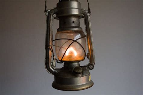 Old Gas Lantern Lights