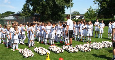 Real Madrid Fu Ballschule Ist Zu Gast In Herford Nw De