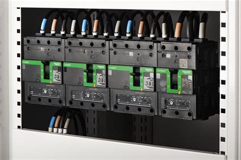 Schneider Electric Presenta Una Nueva Generaci N De Interruptores