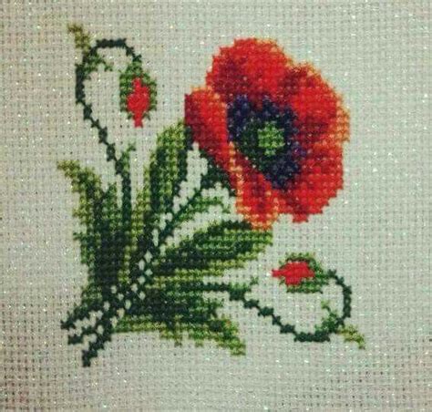 Pin By Emine Akcakaya On Havlular Cross Stitch Flowers Cross Stitch