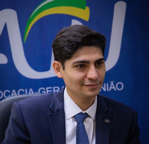 Novo procurador geral federal toma posse em Brasília