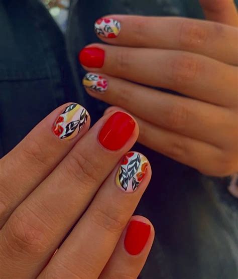 Uñitas inspiradas en la bella holaleon Manicure Nail art Nails