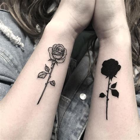 Rosen Tattoo Rosenranke Bedeutung Ideen Und Vorlagen