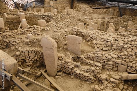 Foto De Archaeological Excavation Site Of Gobekli Tepe Neolithic