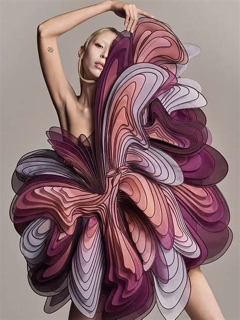 Portrait Clothes Haute Couture Fashion Couture Iris Van Herpen