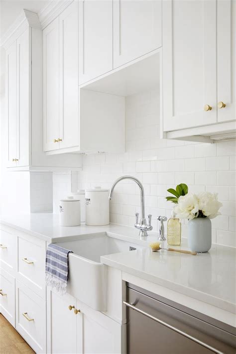 White Shaker Kitchen With White Farmhouse Sink White Shaker Kitchen