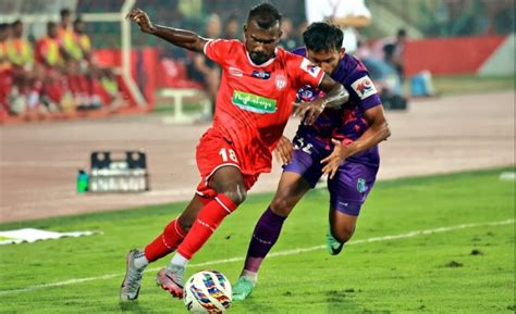 ISL 2023 24 Match Report Kerala Blasters Secure 1 0 Victory Over Mohun