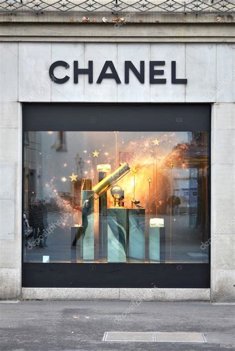 Chanel a high fashion house – Stock Editorial Photo © happyalex #44059651