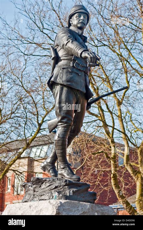 Statue Of Lt Col William Mccarthy Oleary In Queens Gardens