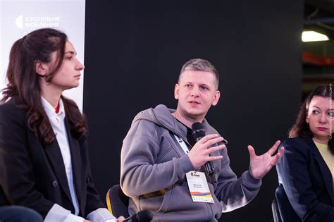 Робота у зоні бойових дій і співпраця з іноземними ЗМІ — В’ячеслав ...