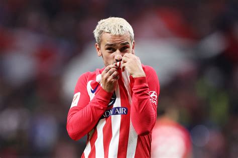 Atletico Madrid Antoine Griezmann Nach Derby Sieg Den Tr Nen Nahe