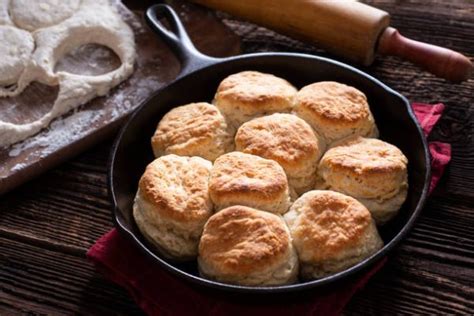 Campfire Dutch Oven Biscuits Lazy Hunter Food Recipes