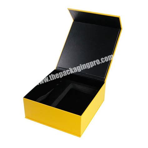 Custom Hard Cardboard Paper Packaging Box Magnetic Closure Clamshell T Box