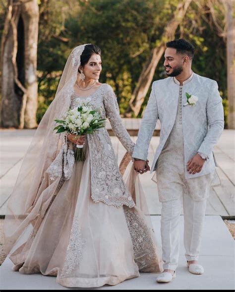 20 Gorgeous Matching Wedding Outfits For The Trendy Bride And Groom