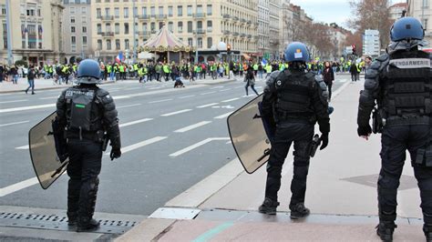 Photographes En Rh Ne Alpes Manifestation Des Gilets Jaunes Acte Xiii