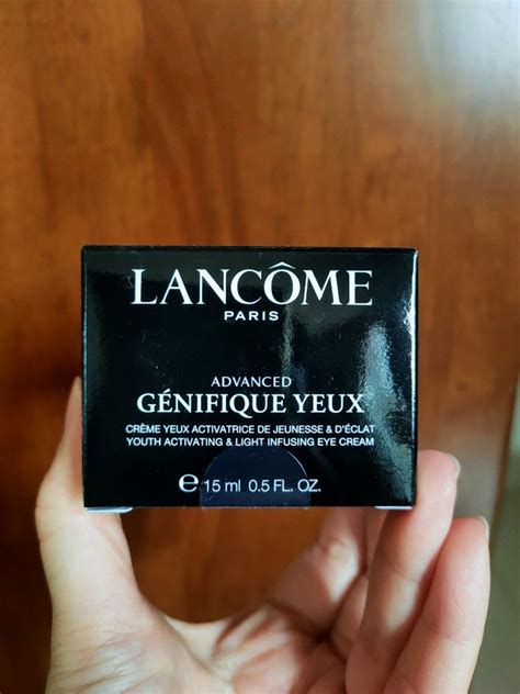 Lancome Advanced Genifique Yeux Youth Activating Light Infusing Eye