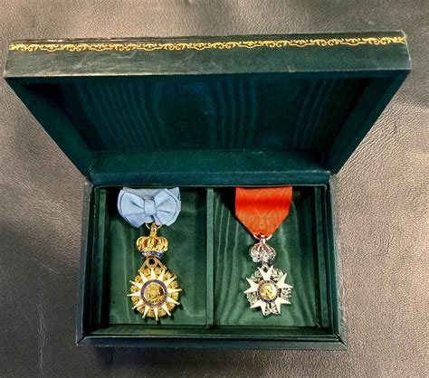 AntikCostume Coffret Légion d Honneur et médaille de l ordre de la