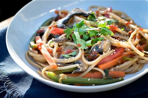 Spicy Veggie Noodles Stir Fry Brand New Vegan