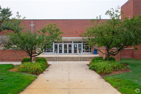 Bishop Chatard High School, Rankings & Reviews - Homes.com