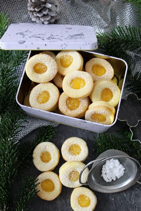 Lemon Curd Linzer Plätzchen