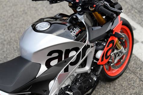 Aprilia TUONO V4 1100 Factory 2019 Fiche Moto Motoplanete