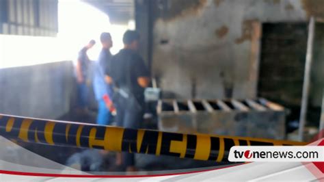 Diduga Akibat Korsleting Listrik Gudang Arsip Rumah Sakit Umum Permata