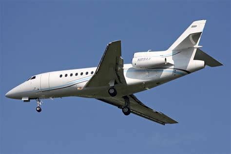 N Aa Falcon Ex At Kcle Dassault Falcon Ex On Final Flickr