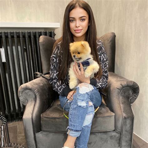 Maya Bulgarien A T Hristovaa Mayabeats Nude OnlyFans Leaks Fappening FappeningBook