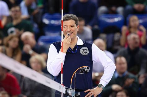 Volley ball Fabrice Collados cet Isérois qui va arbitrer la finale de