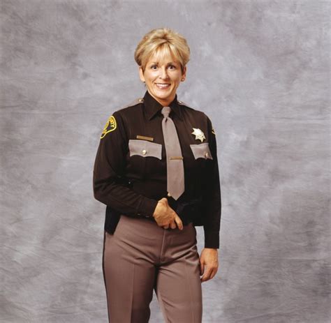 What Are the Ranks in the Sheriff Department? - Woman