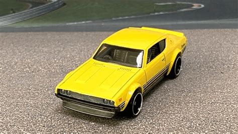 Hot Wheels Nissan Skyline Gt R Then And Now Gtb Yellow
