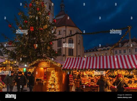 Christmas Market In Regensburg Stock Photo Alamy