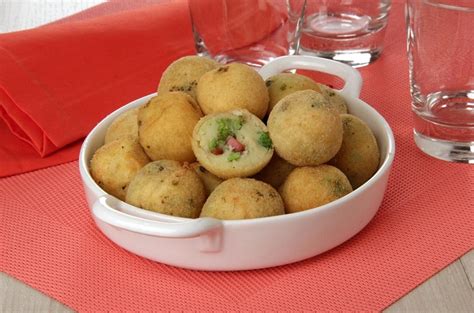 Bolinho de Brócolis e Bacon Receitas Peeters Place