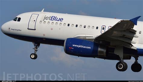 N558JB Airbus A320 232 JetBlue Airways Gustavo Zapata JetPhotos