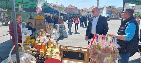 U Okviru Manifestacije Prolje E U Tuzli Otvoren Sajam Meda I Mlijeka