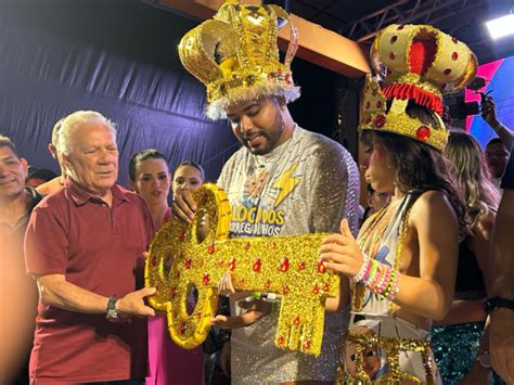 Multidão lota o Corredor da Folia na abertura do Carnaval do Cajazeiras