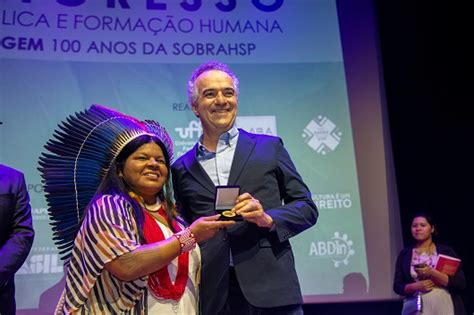 Pesquisador Da Fiocruz Recebe Medalha Comemorativa Oswaldo Cruz De