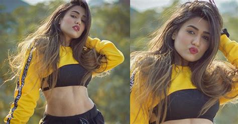 Indian Instagram And Tik Tok Star Gima Ashi Flaunts Her Fine Abs In