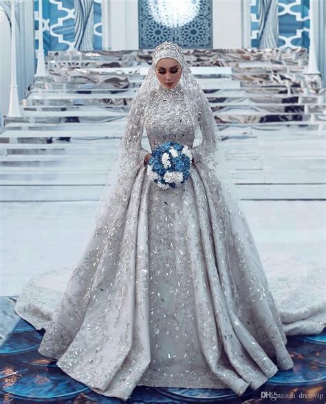 2019 Luxury Muslim Wedding Dresses High Neck A Line Lace Appliqued