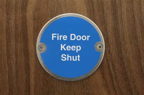 Fire Door Keep Shut Sign Dorsuite