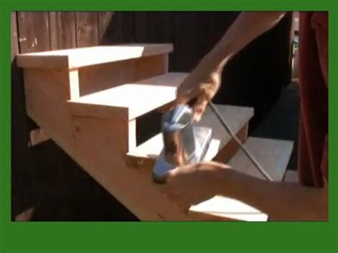 Como Construir Una Escalera De Madera Para Exterior