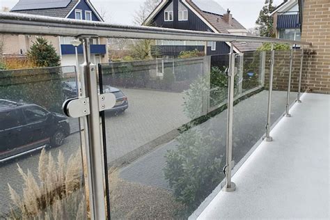 Rvs Balustrade Met Glas Balkonhekwerk