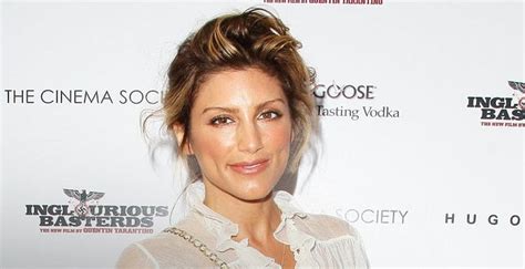 Jennifer Esposito Bio Early Life Career Net Worth And Salary